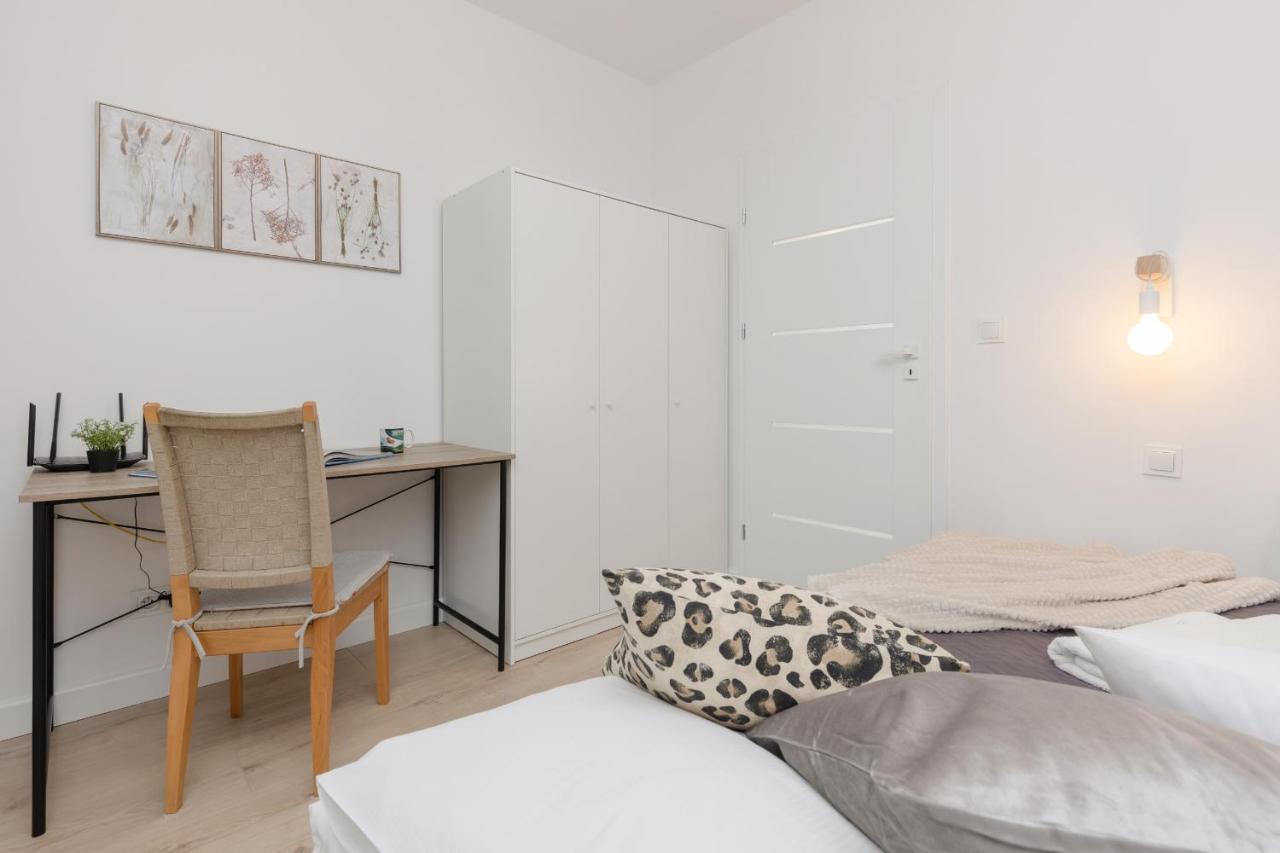 Warsaw Piaseczno Peaceful Apartment Cichej Laki By Noclegi Renters Bagian luar foto