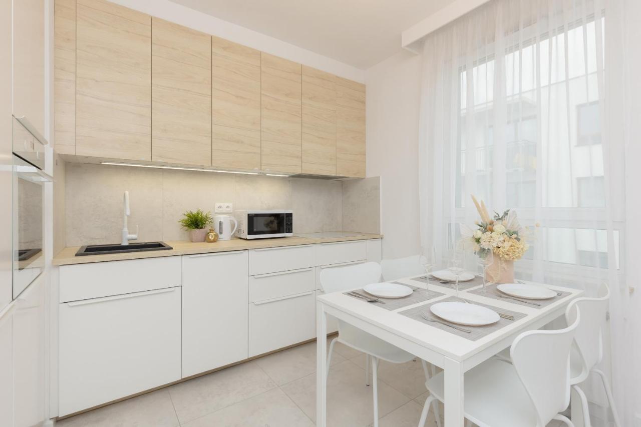 Warsaw Piaseczno Peaceful Apartment Cichej Laki By Noclegi Renters Bagian luar foto